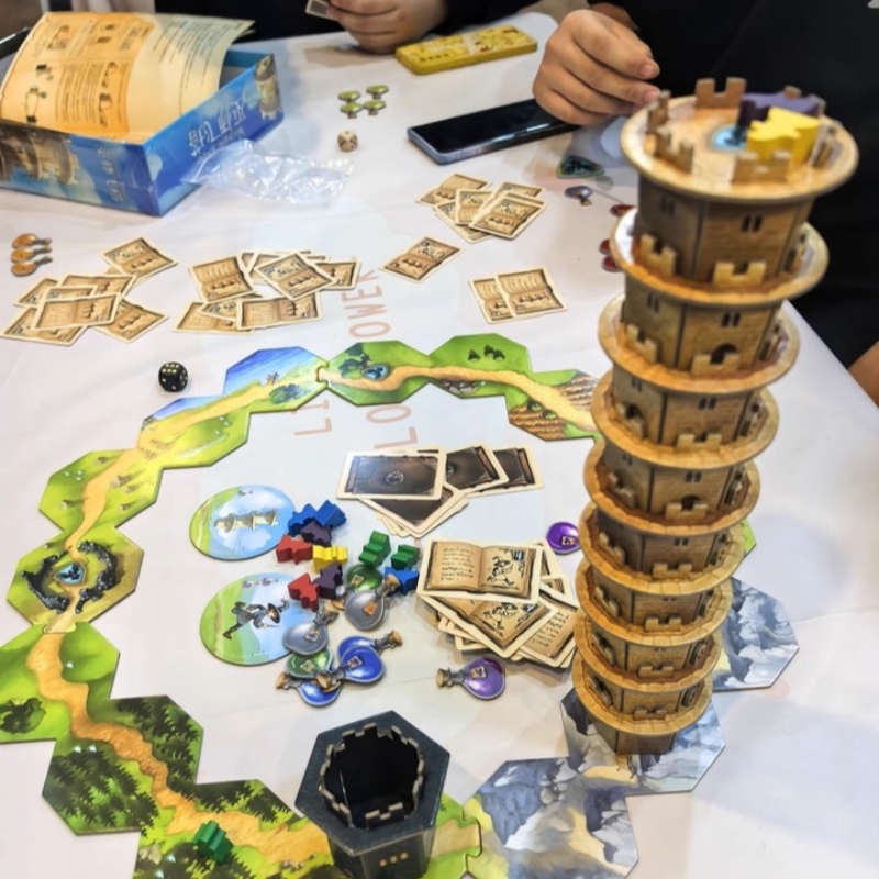 Wandering Towers Strategy Boar - Strategy Board Game ulasan dan harga